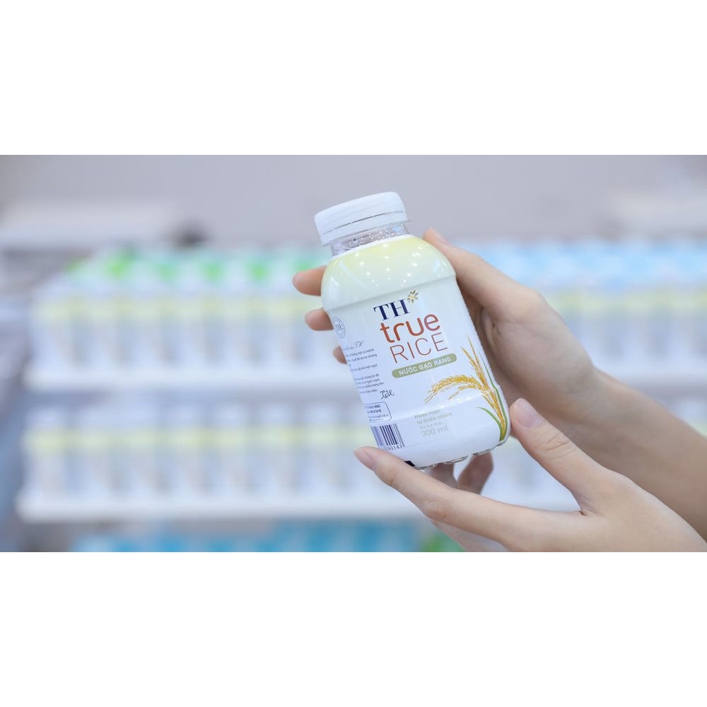 (HOT LIKE) Chai Nước Gạo Rang TH true RICE 300 ml