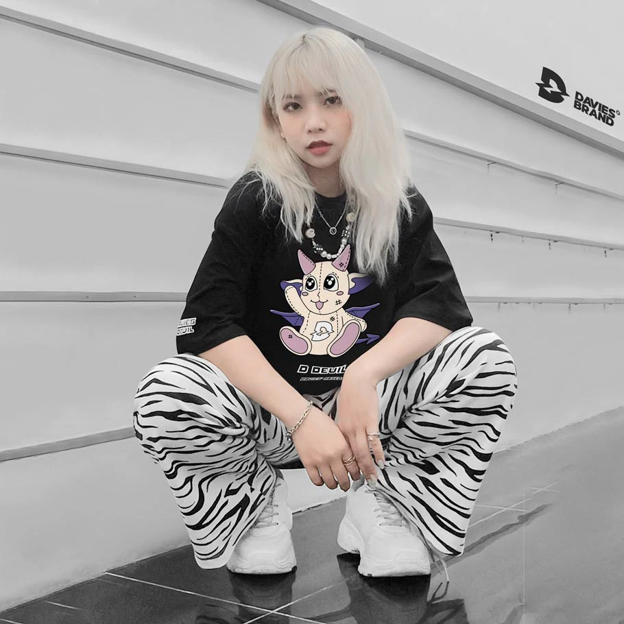 Áo thun Davies nam nữ DSS Tee Devil Teddy - BLACK