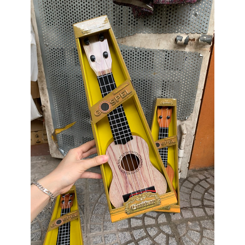 ĐÀN GITA UKULELE  ĐÁNH ĐƯỢC CHO CÁC BÉ