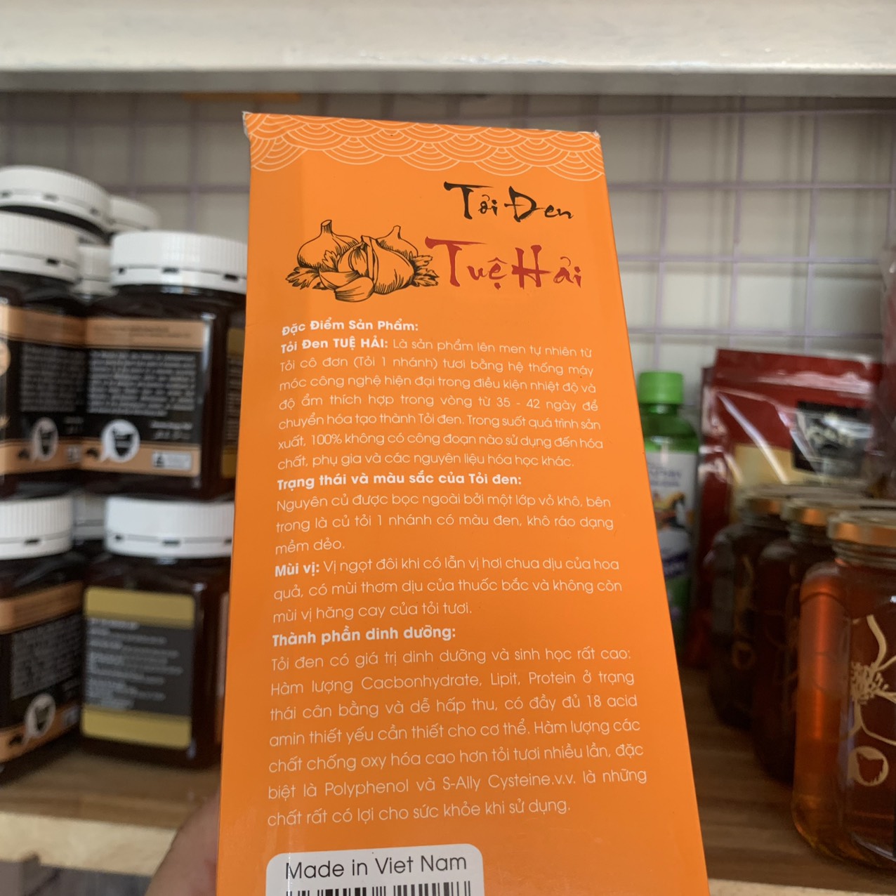 Tỏi đen cô đơn Tuệ Hải