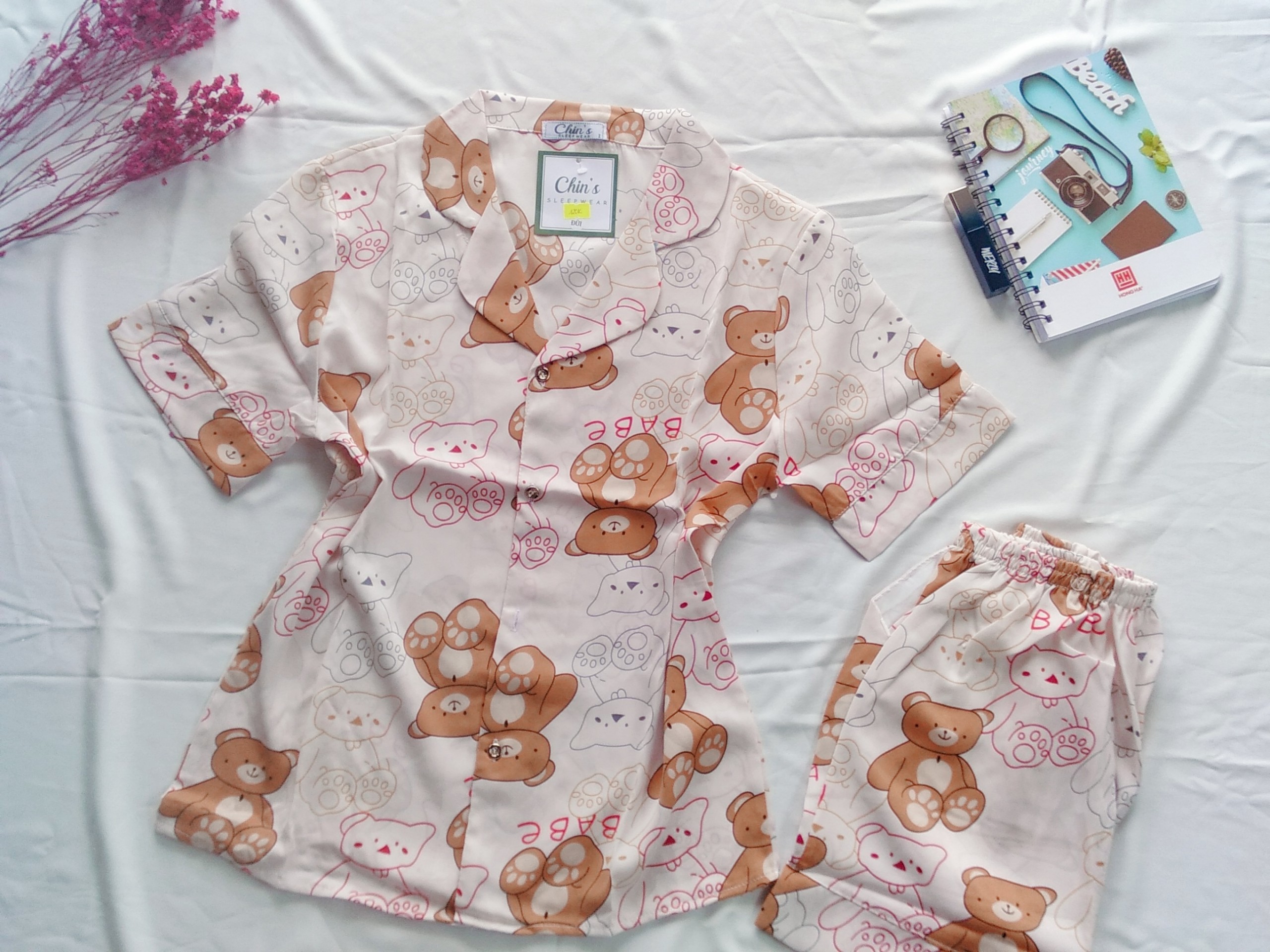 Bộ Pijama đùi, mềm mát vải lụa mango freesize từ 45-60kg