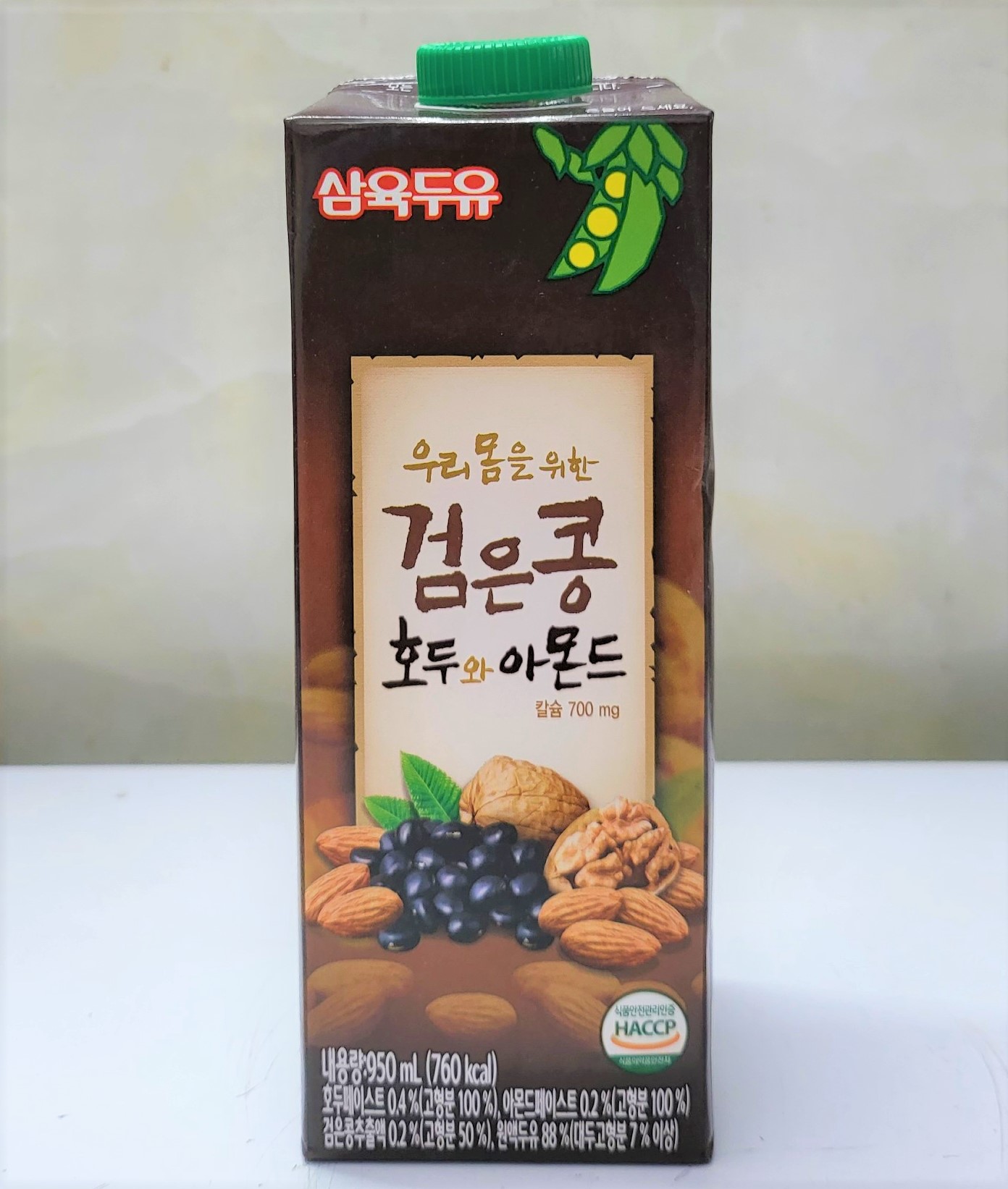 [Hộp 950ml] SỮA ĐẬU ĐEN, ÓC CHÓ, HẠNH NHÂN [Korea] SAHMYOOK Black bean & Walnut & Almond Milk