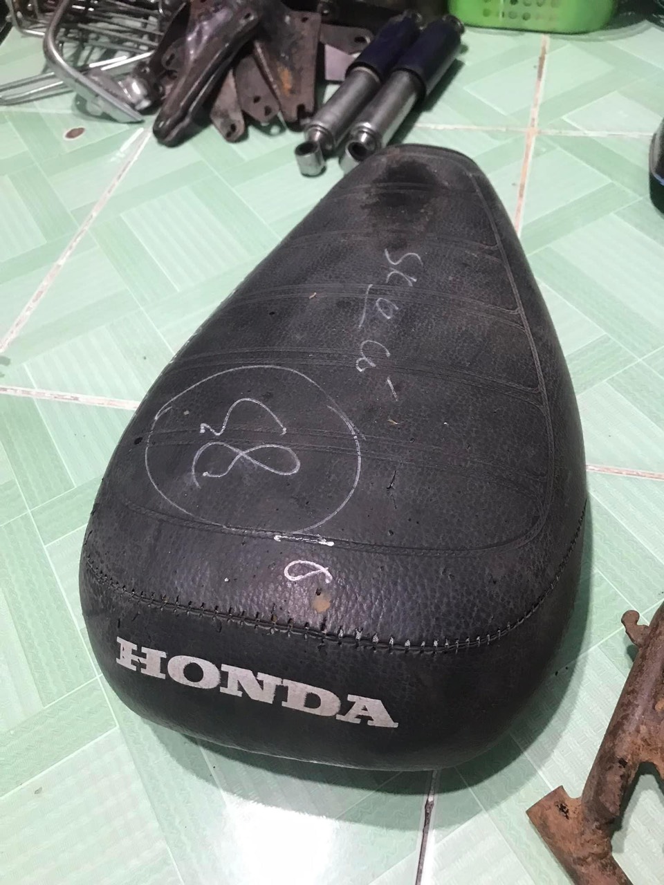 Yên honda chaly ( hàng tháo xe)