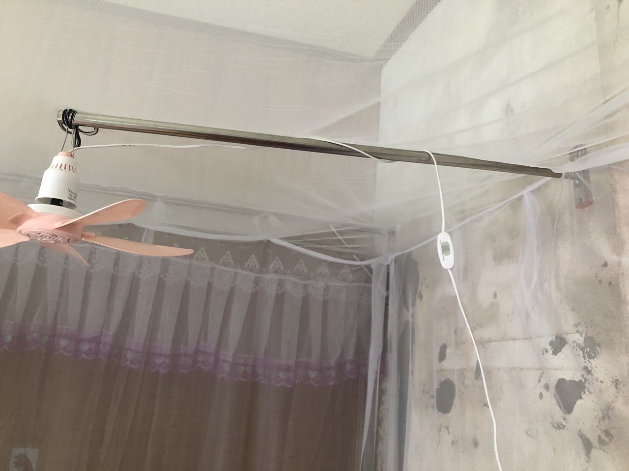 (Tặng kèm vít nở) Thanh treo quạt màn Inox Tiến Đạt 201
