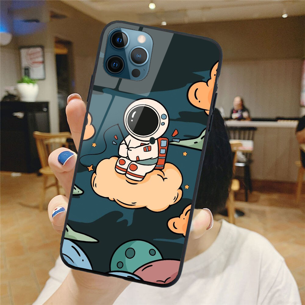 Ốp Lưng IPHONE 12 MINI/ 12/ 12 PRO/ 12 PRO MAX mặt kính cao cấp phi hành gia