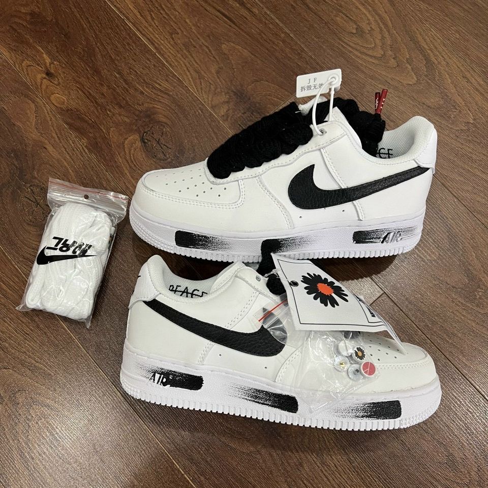 Giày Sneaker Thể Thao AF1 Màu Trắng Hoa Cúc