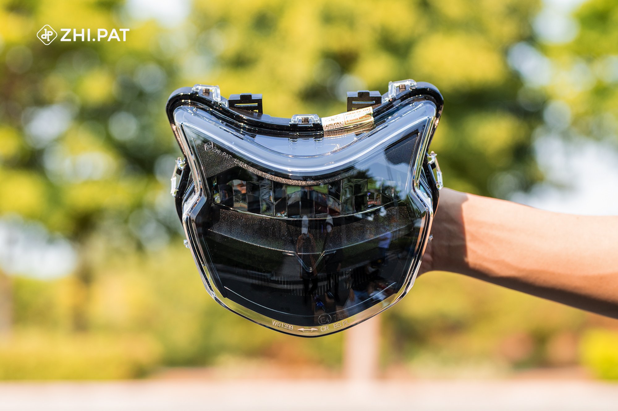 Chóa đèn zhipat 2 tầng vision 110 đời 2021
