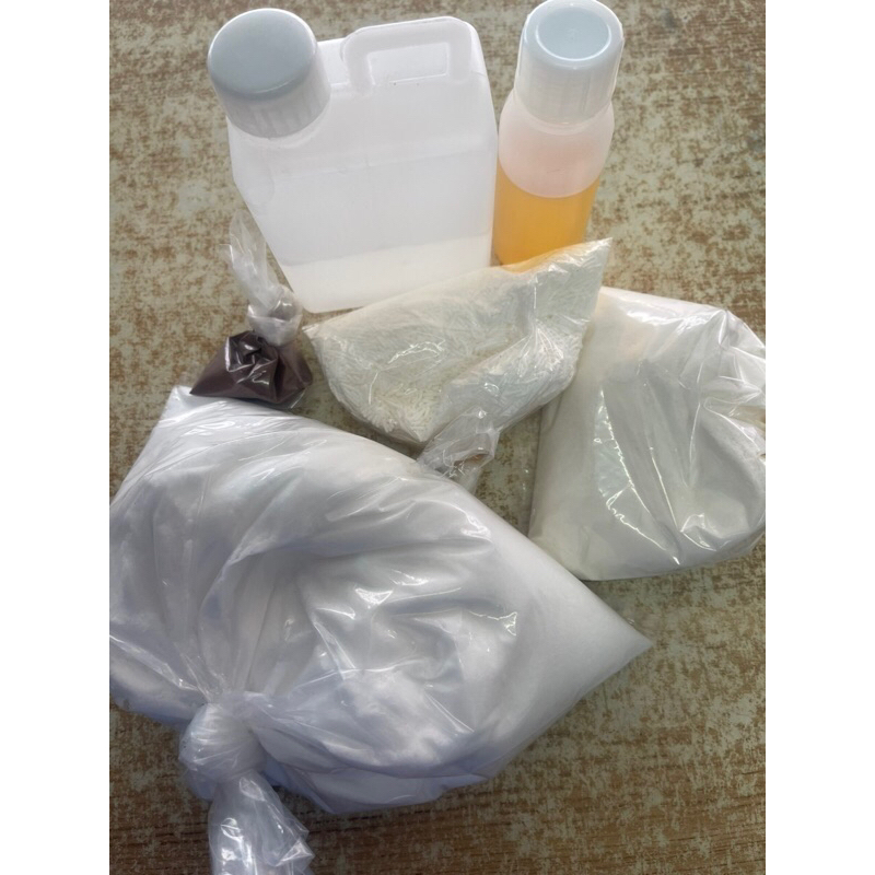 Combo phần pha nước lau sàn 15 lit .