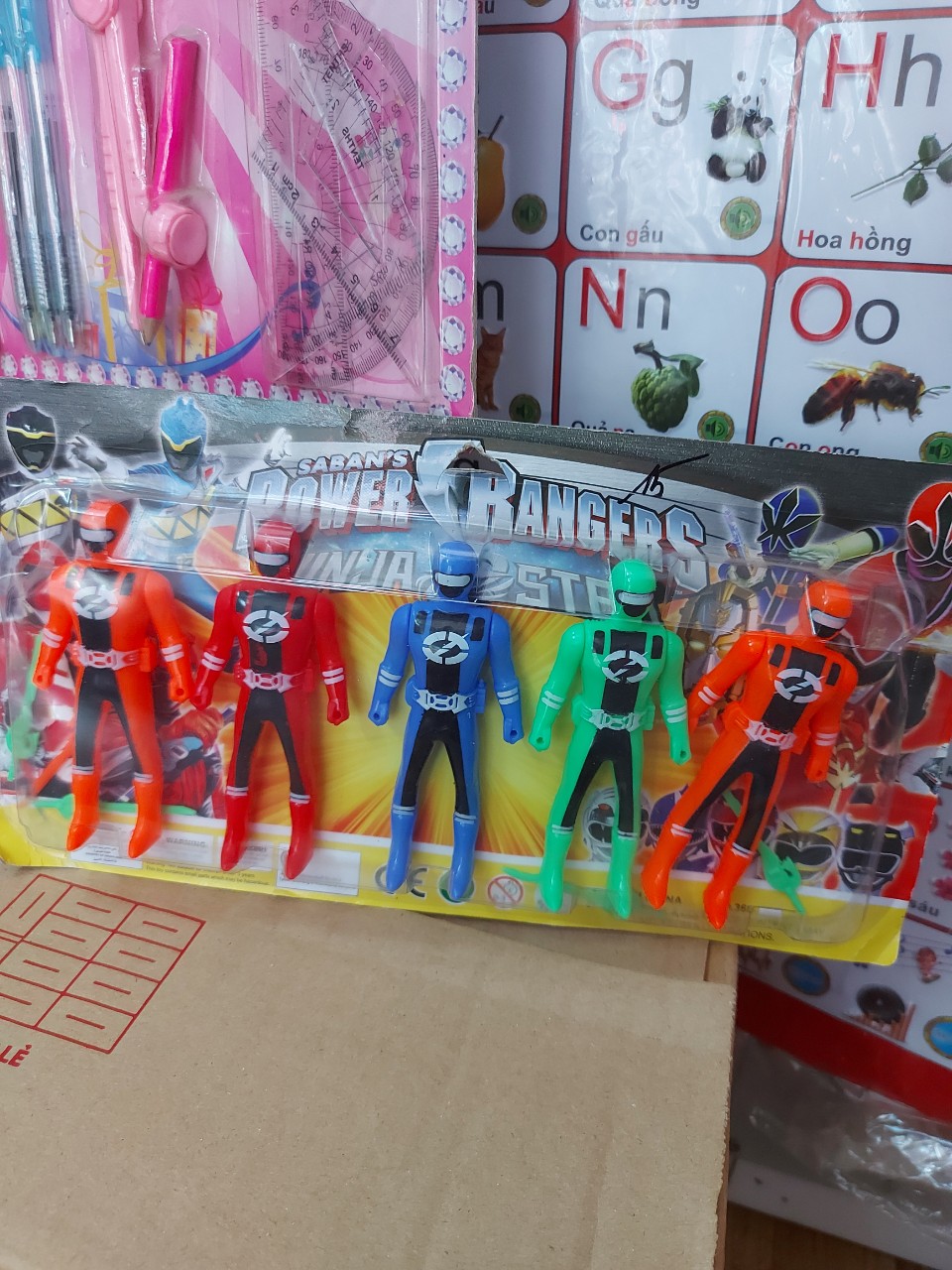 5 anh em siêu nhân