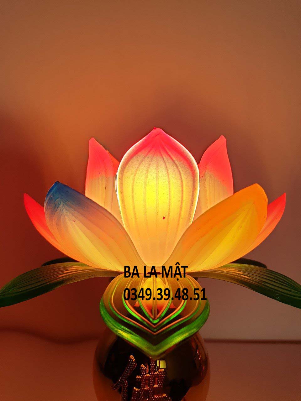 Đèn Hoa Sen Để Bàn Thờ Bằng Nhựa ( Ba La Mật Shop )