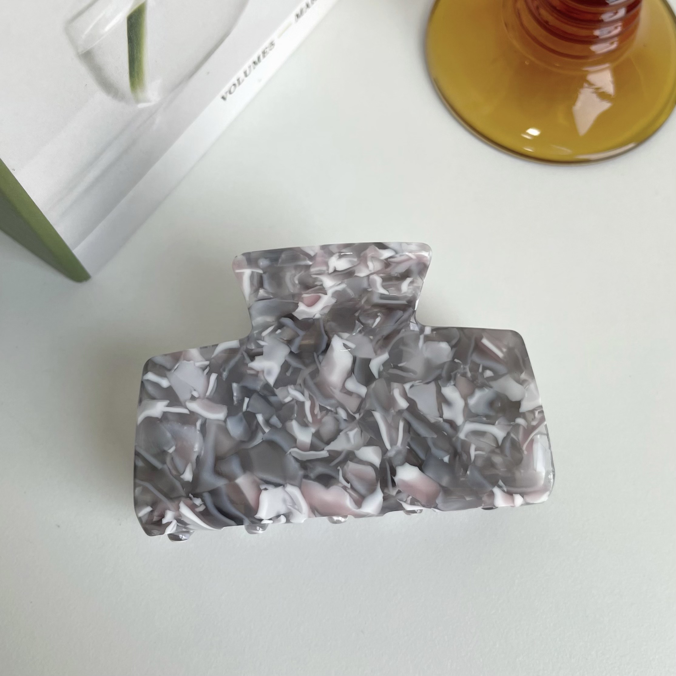 Kẹp tóc dáng vuông cỡ vừa Modleaf Chloe pin Hàn Quốc