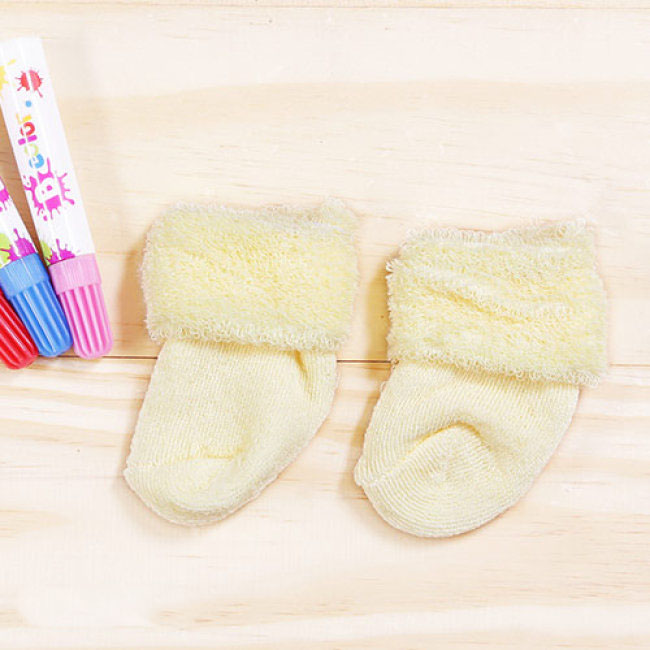 Combo 2 Đôi Vớ Len Mềm Cho Bé Sơ Sinh