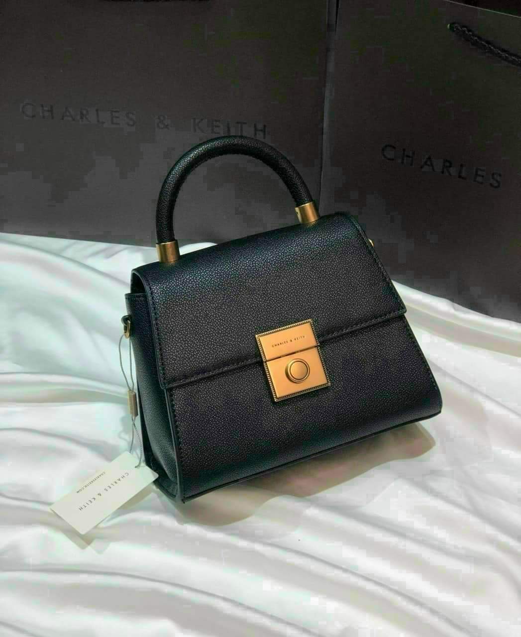 [HCM]Túi Xách Charles Keith Da Hạt Chính Hãng Fulltag và Mã Code