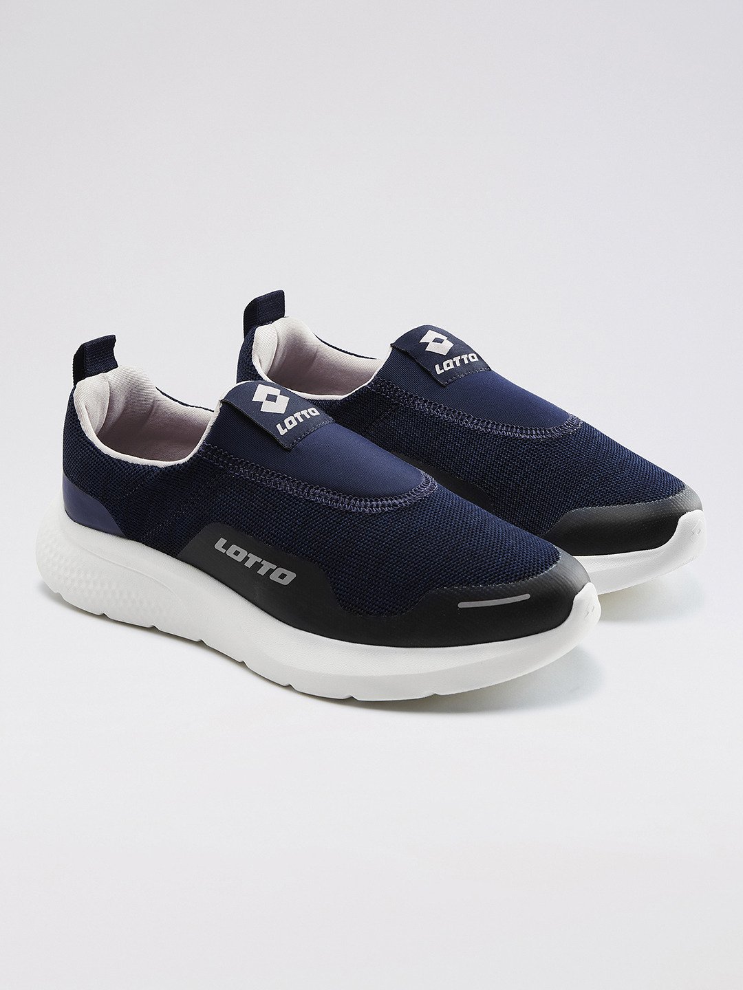 Lotto%20FloWalk%20Slip-on%C2%A0%20Navy%20-%20White%20Walking%20Shoes%20For%20Women%20-%20Image%204