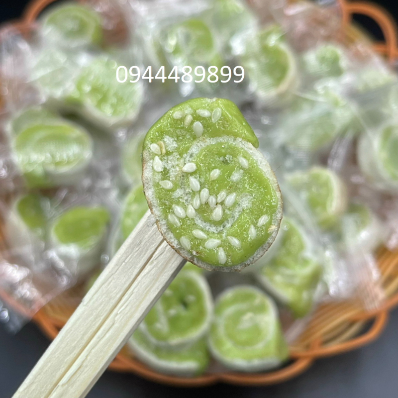 Kẹo dừa non lá dứa thơm ngon 100g