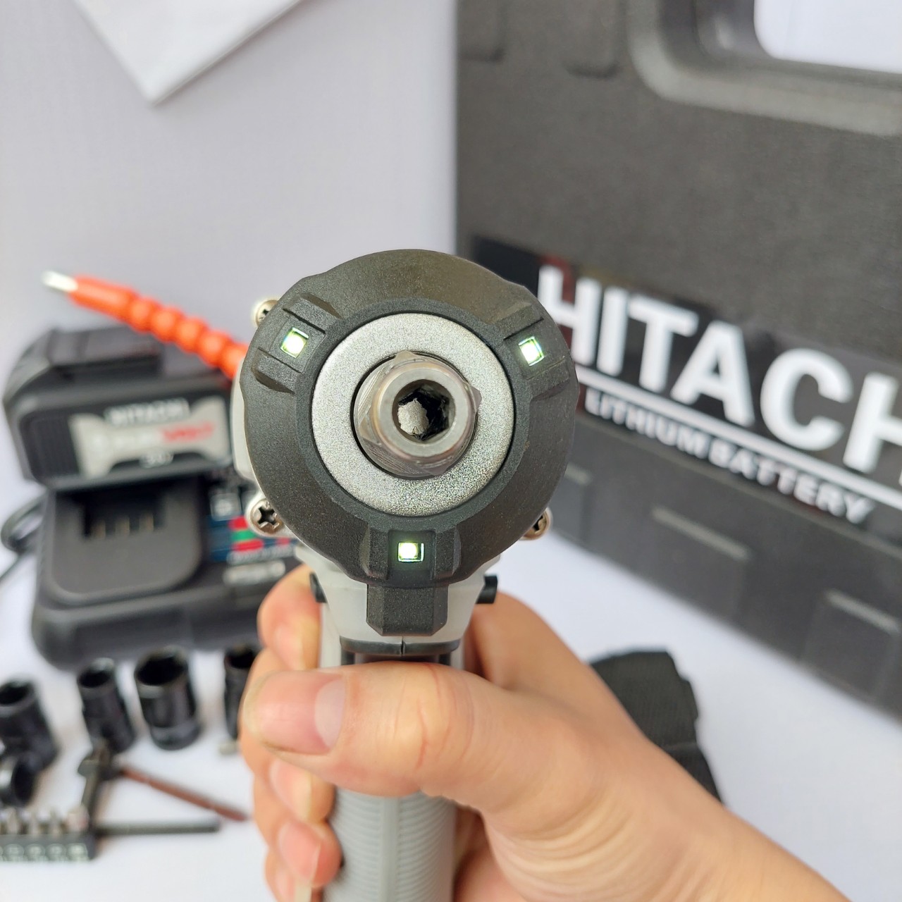 Siết Bulong Hitachi 20v Công Nghệ Mới 2022