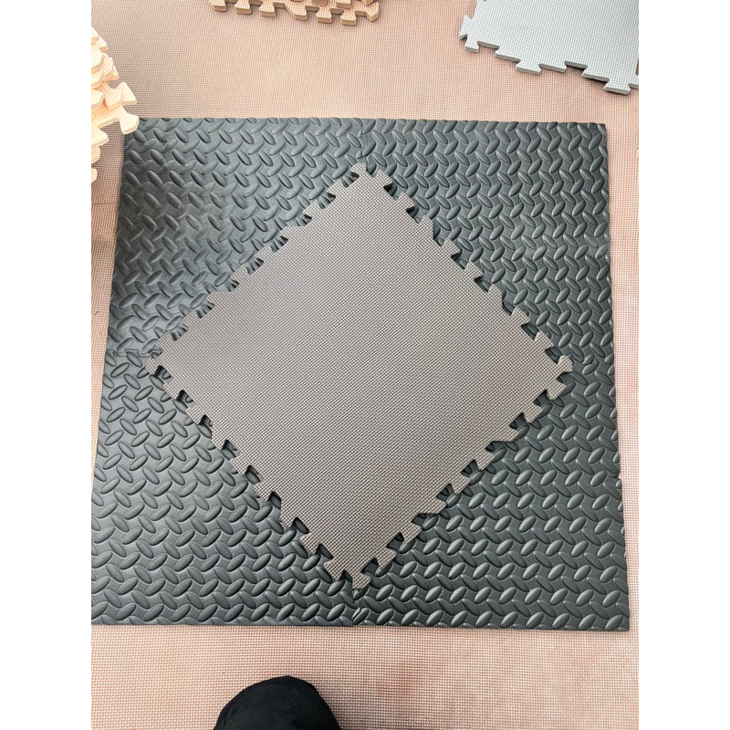 Giá cực sốc 5k/ Tấm kt 45*45*1cm