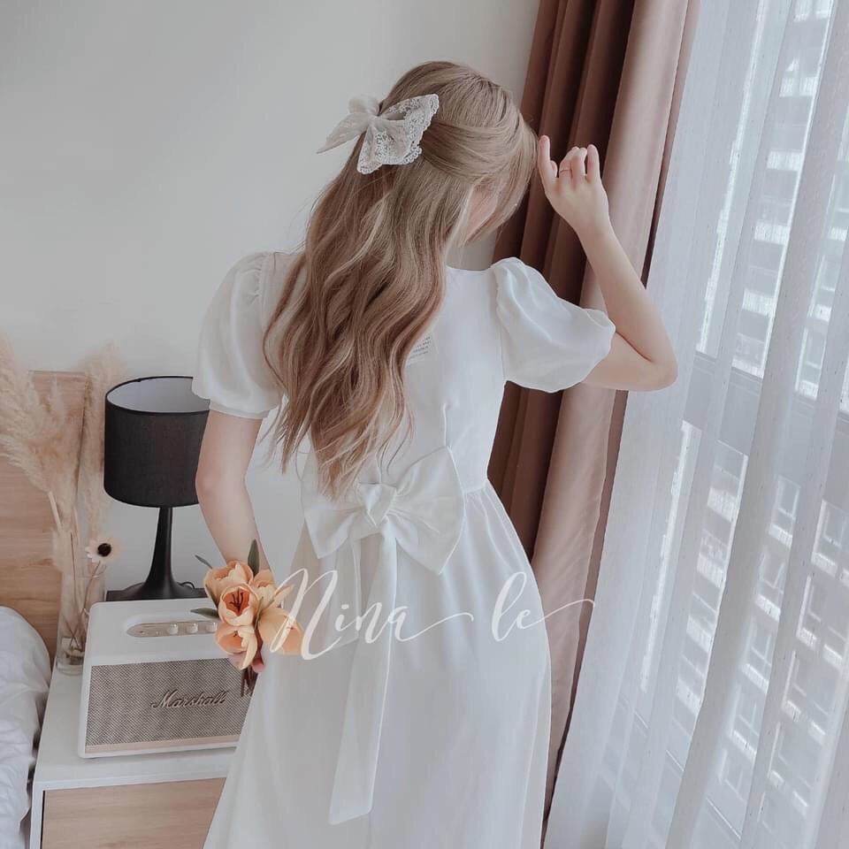Đầm kiểu xoắn eo kiểu dáng tiểu thư cực xinh.