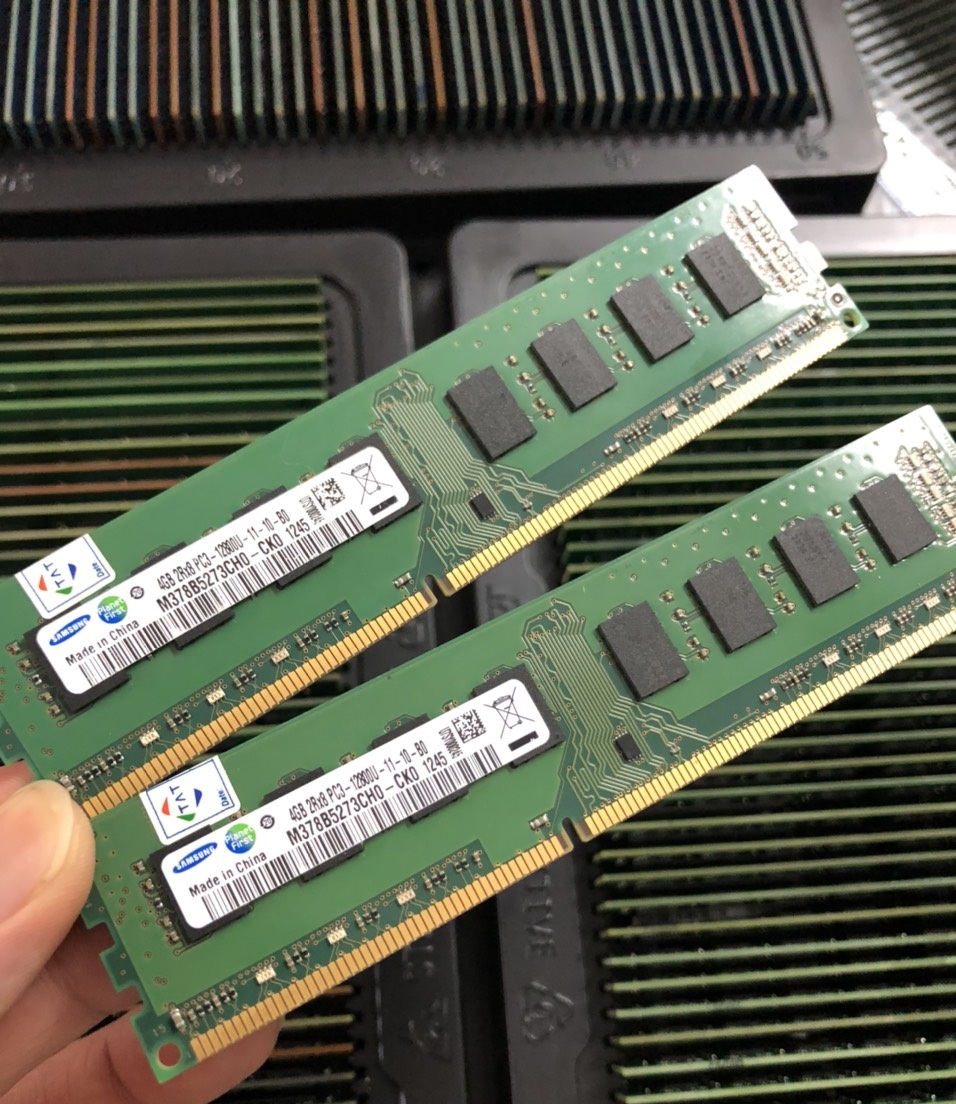 Ram máy tính PC 4GB DDR3 Buss 1600 thumbnail