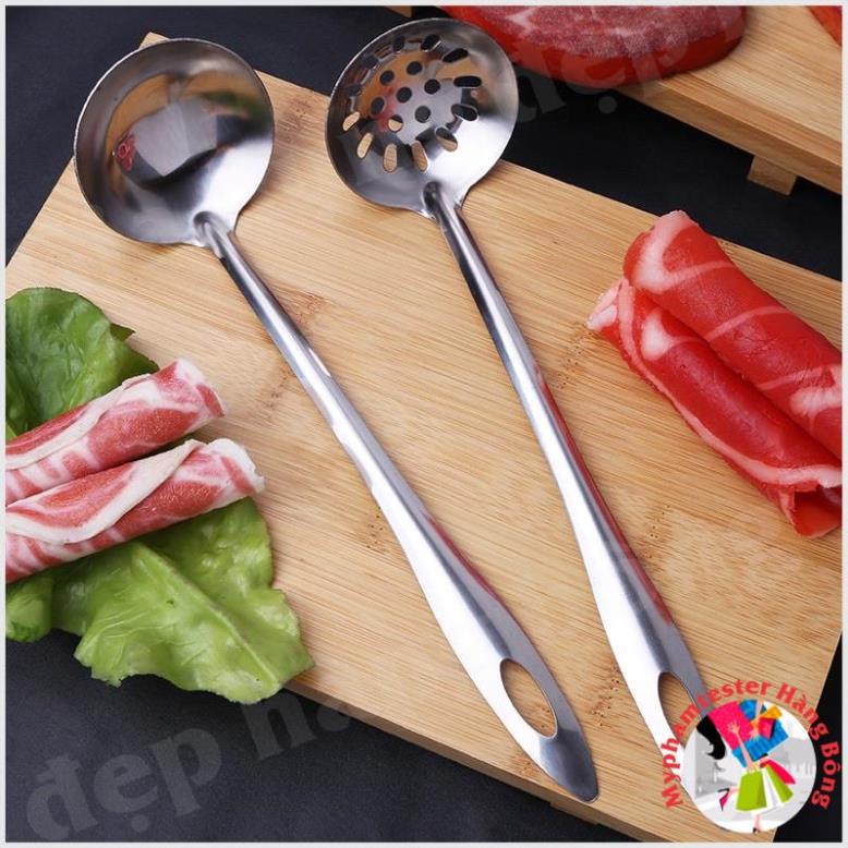 Môi múc canh inox có thủng và không thủng