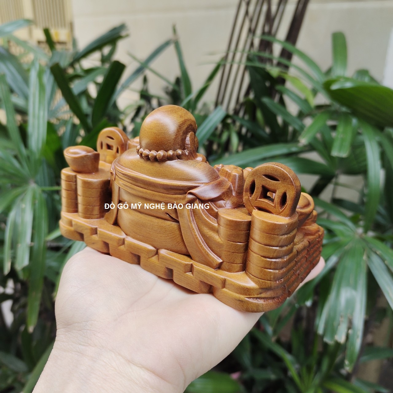 Tượng phật di lặc gỗ bách xanh