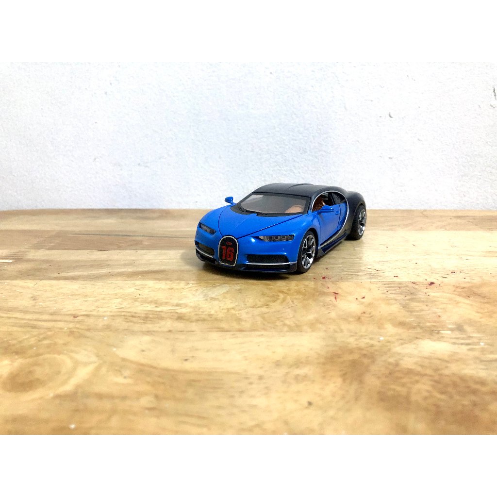 Mô hình xe Bugatti Chiron Pur Sport _ Tỷ lệ 1:32