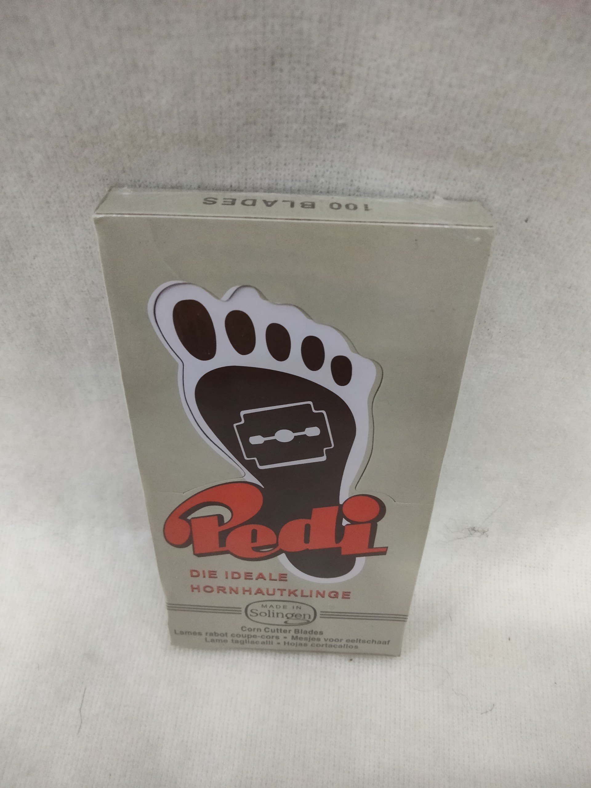 Hộp lưỡi lam bào gót chân Pedi 100 lưỡi