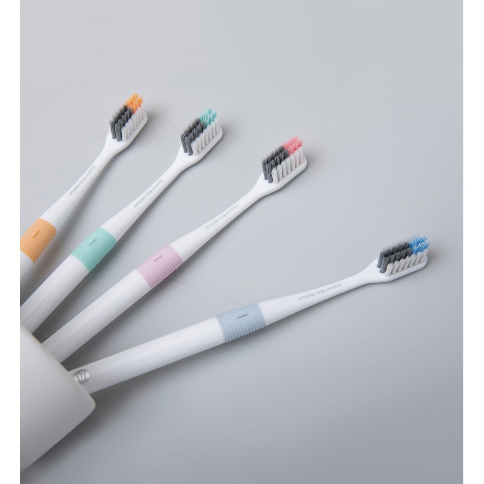 Bàn chải Xiaomi Dr Bei Doctor B Toothbrush (Nguyên Hộp 4 Cái + 1 Hộp đựng du lịch)