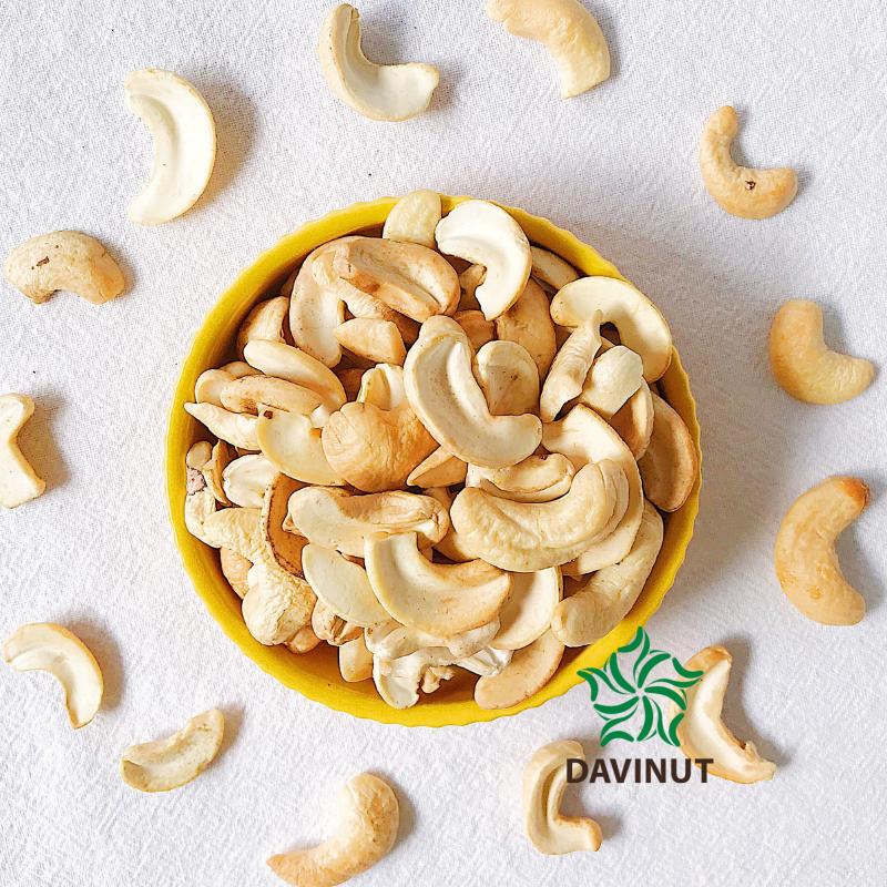 Hạt điều tươi vỡ đôi nấu sữa không vỏ lụa Davinut