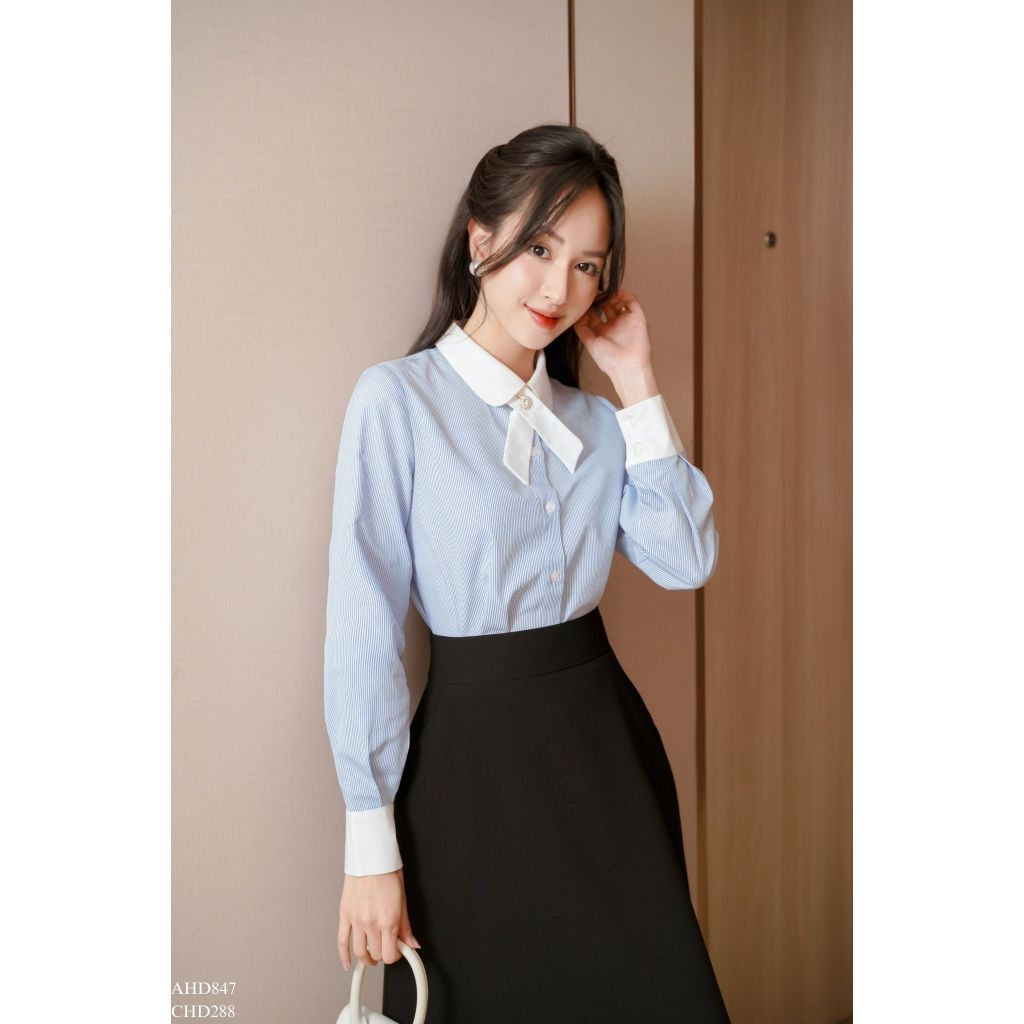 Áo sơ mi phối cổ sen nơ chéo khuy màu kẻ xanh phối trắng tiinstore ahd847