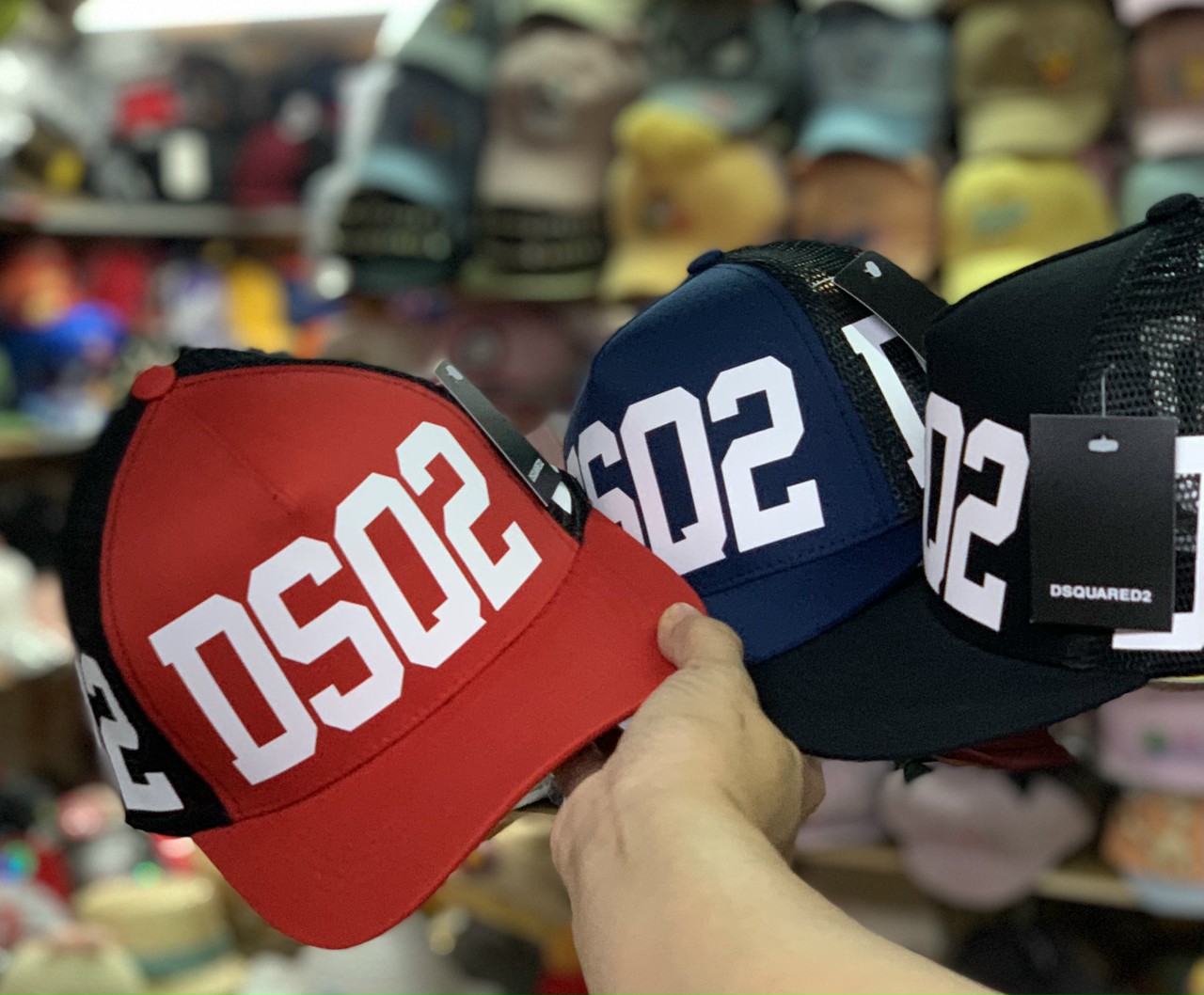 Mũ Lưỡi Trai DSQUARED Phối Lưới Cao Cấp