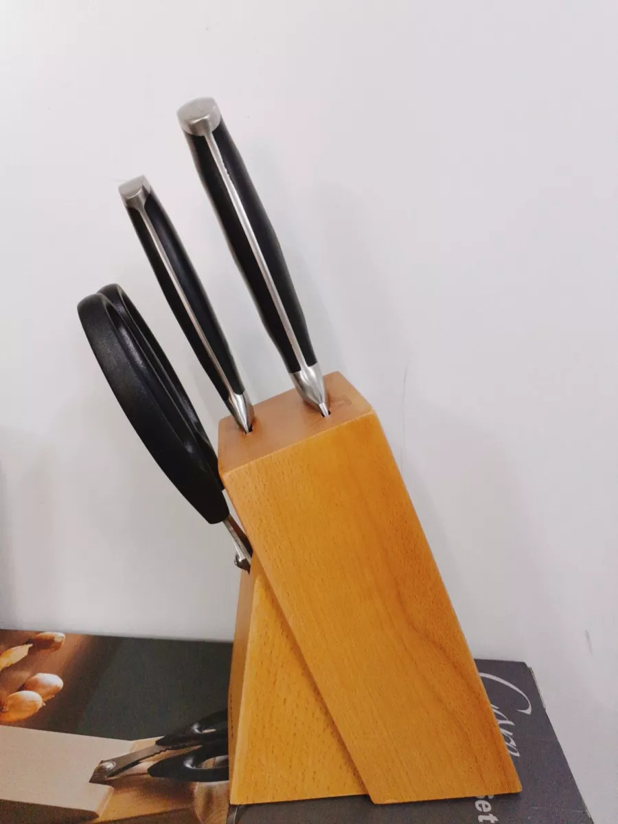 [QUÀ TẶNG KHÔNG BÁN] Bộ dao nhà bếp 4 món Lock Lock kitchen knife set - màu đen CKK103S4BLK
