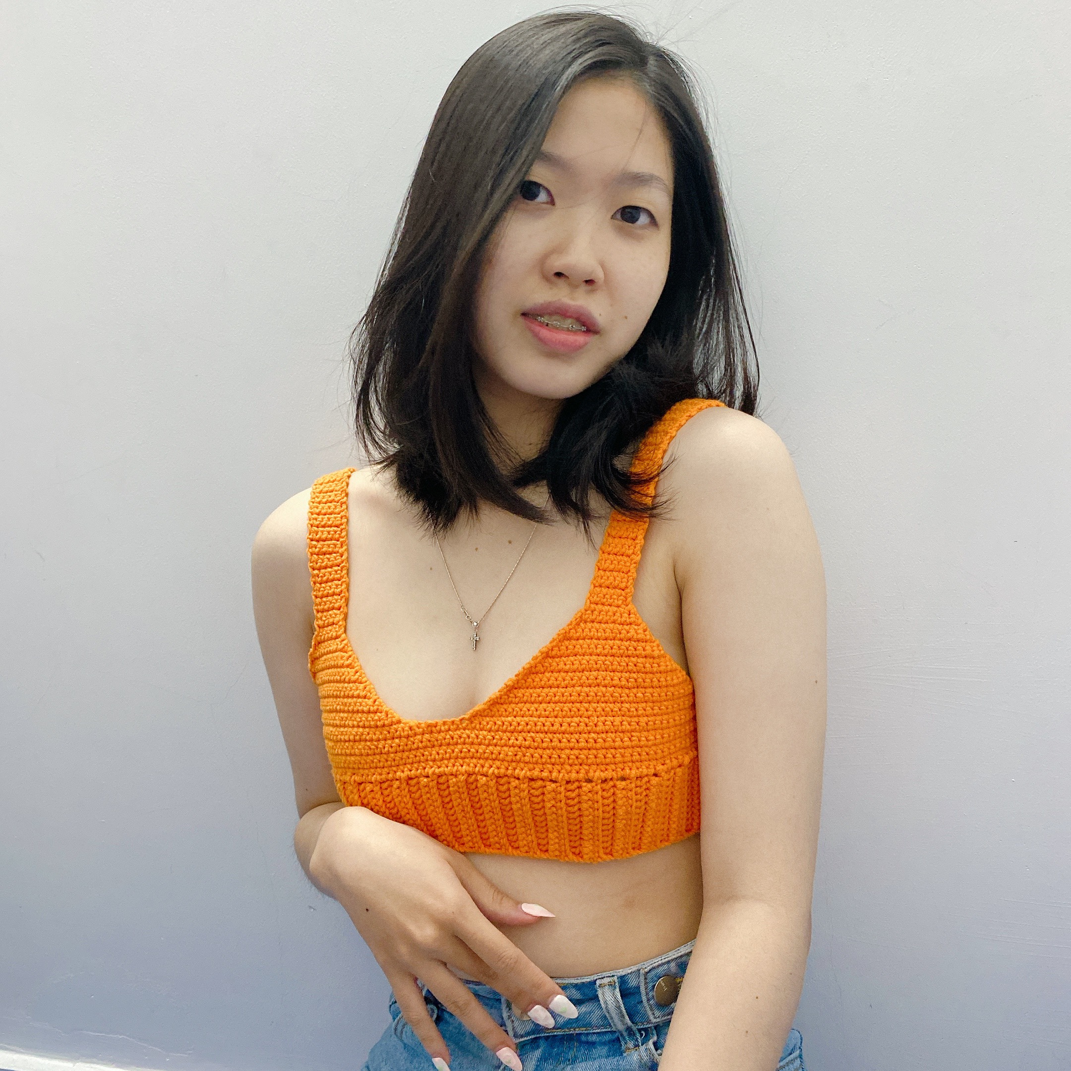 Áo croptop len hai dây bản to (Ảnh thật của shop)