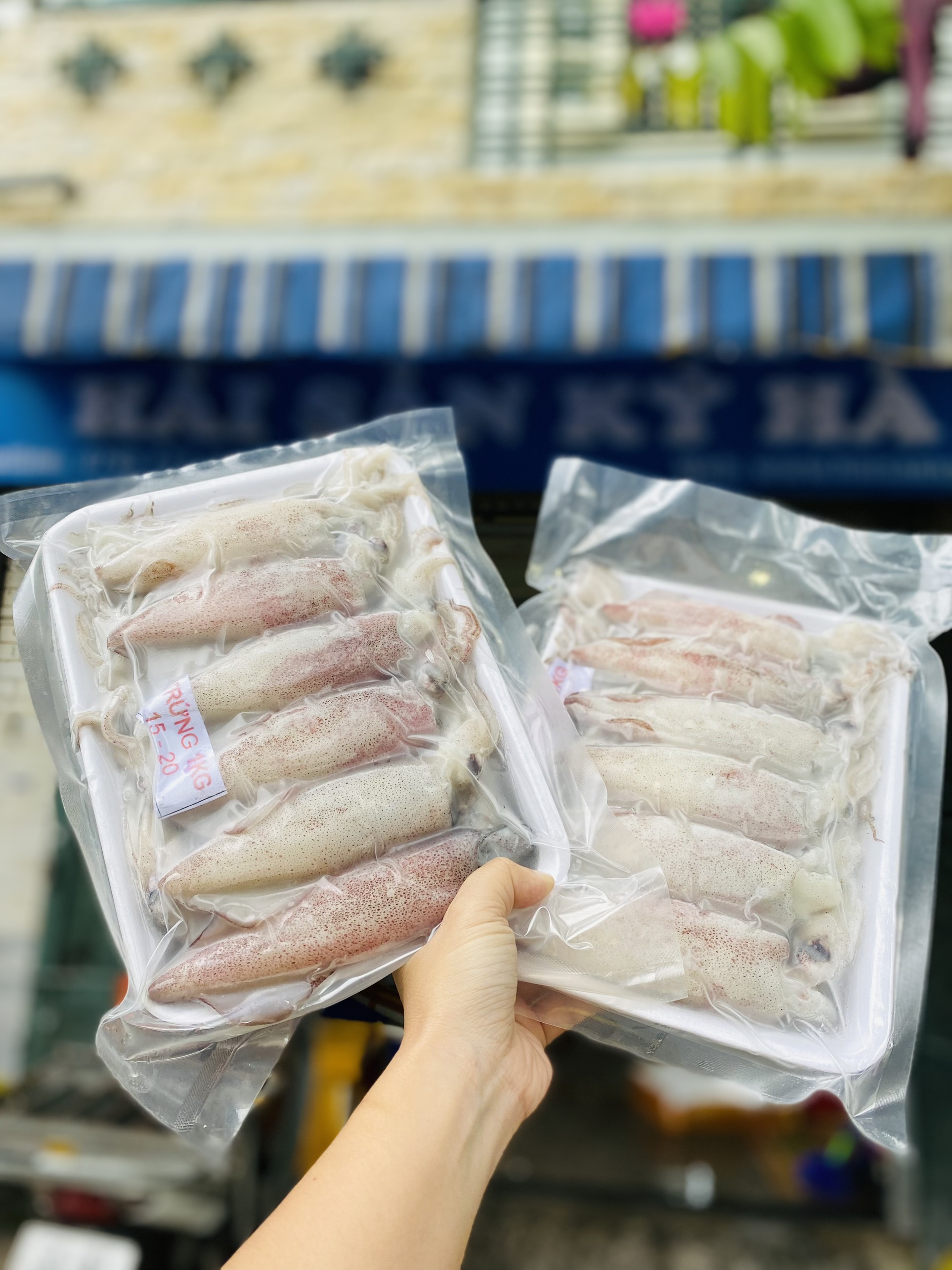 [GIAO NHANH 2H HCM] Giá sỉ 1kg Mực trứng cà mau