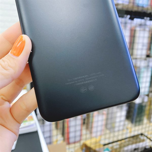 [ ẢNH THẬT ] Nắp lưng Oppo A83 như hình