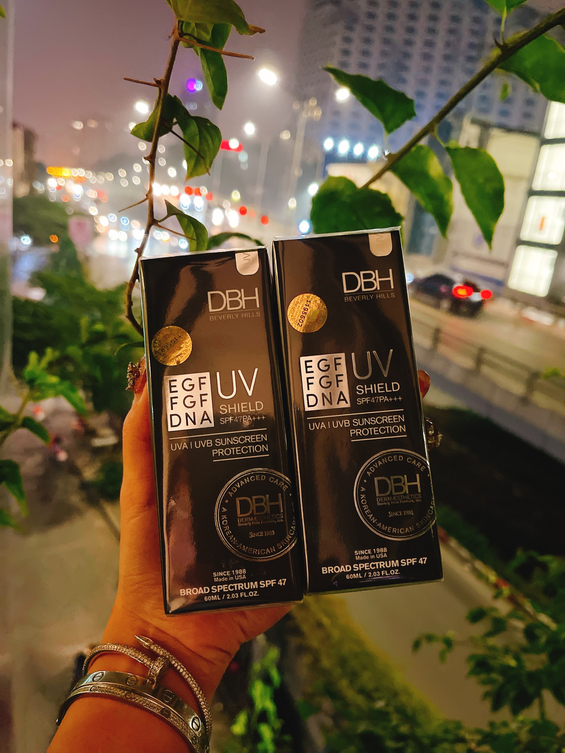 Kem chống nắng DBH 60ml Fullbox ( Bản Mỹ có EGF - FGF - DNA )