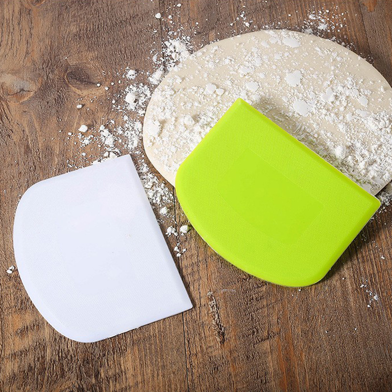 Kitchen%20accessories%20Plastic%20Dough%20Weight%20Cutter%20Cookie%20Fondant%20Bread%20Pizza%20Tools%20Spatula%20For%20Cake%20Butter%20Scraper%20Pastry%20And%20Bakery%20Kitchen%20Utensils%20Demoo%20-%20Image%205