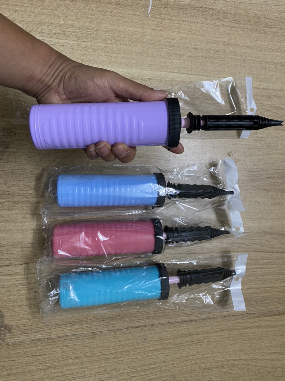 Bơm tay mini bơm bóng bay, bơm cột khí chống sốc