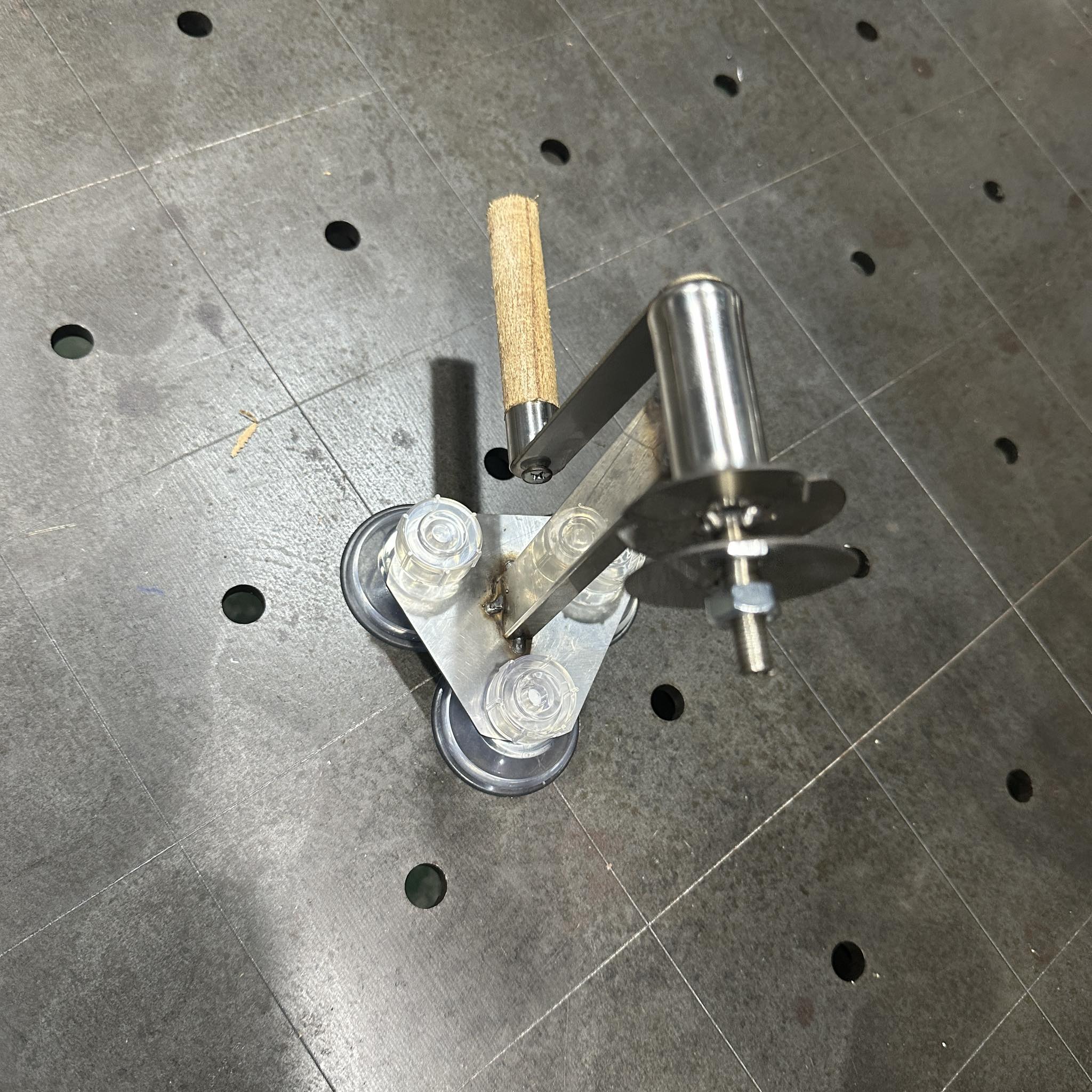 Máy nạo dừa sợi mứt inox chuẩn, hít lên mặt bàn đá ốp