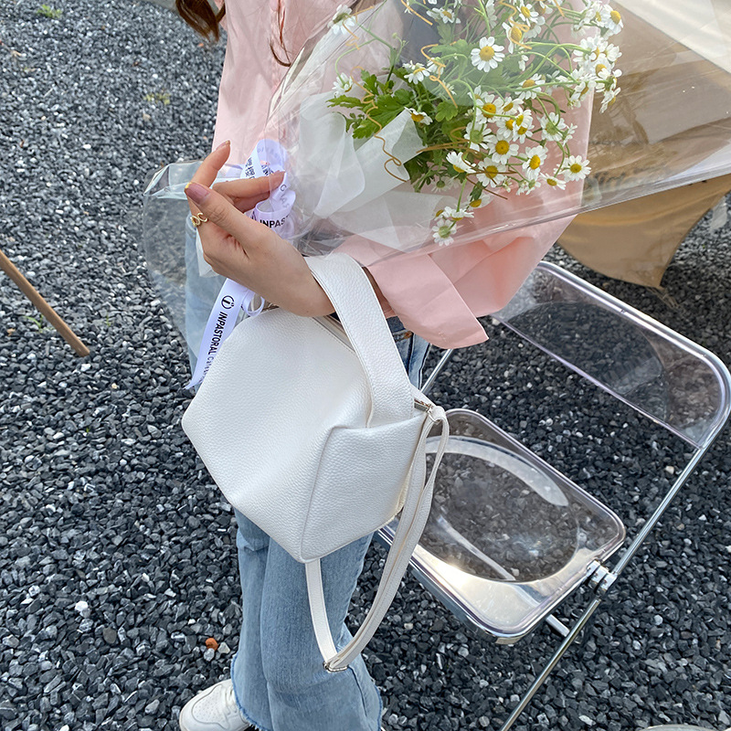 C&K bag New Korean versatile small square bag Hand-carried tofu buns with lychee texture Crossbody bag