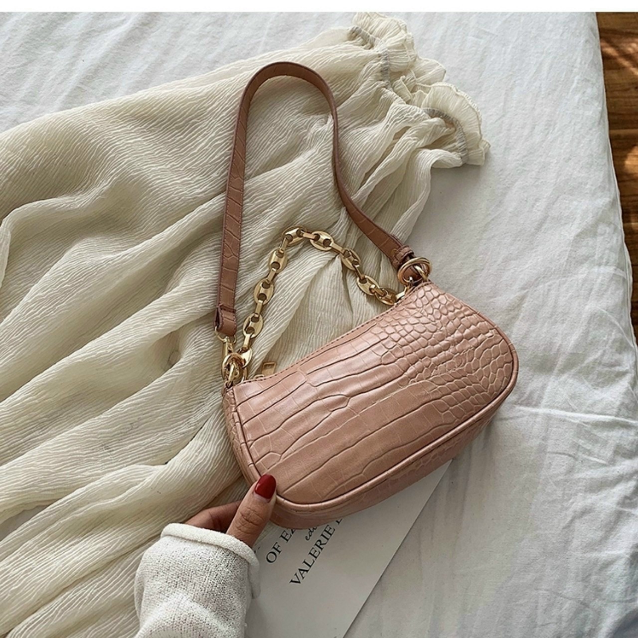 💥 HÀNG ĐẸP L1 💥 Túi Xách Vai Túi Phụ Nữ Retro PU Da Rắn -Túi Đeo Chéo Giản Dị -Túi xách nữ kẹp nách giả da cá sấu TREND M66