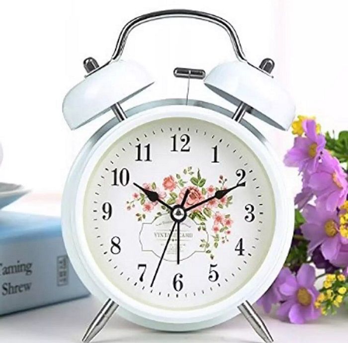 1%20Piece%20Compact%20Alarm%20Clock%20%E2%80%93%20Small%20Yet%20Powerful%20%7C%20MNK%20SHOP%20-%20Image%205