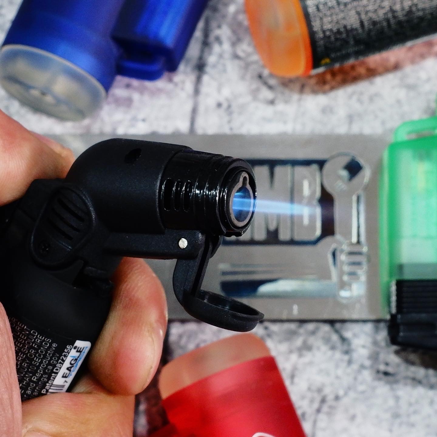 🇺🇸Hàng nhập Mỹ🇺🇸 Eagle Single Torch mini vỏ nhựa trong