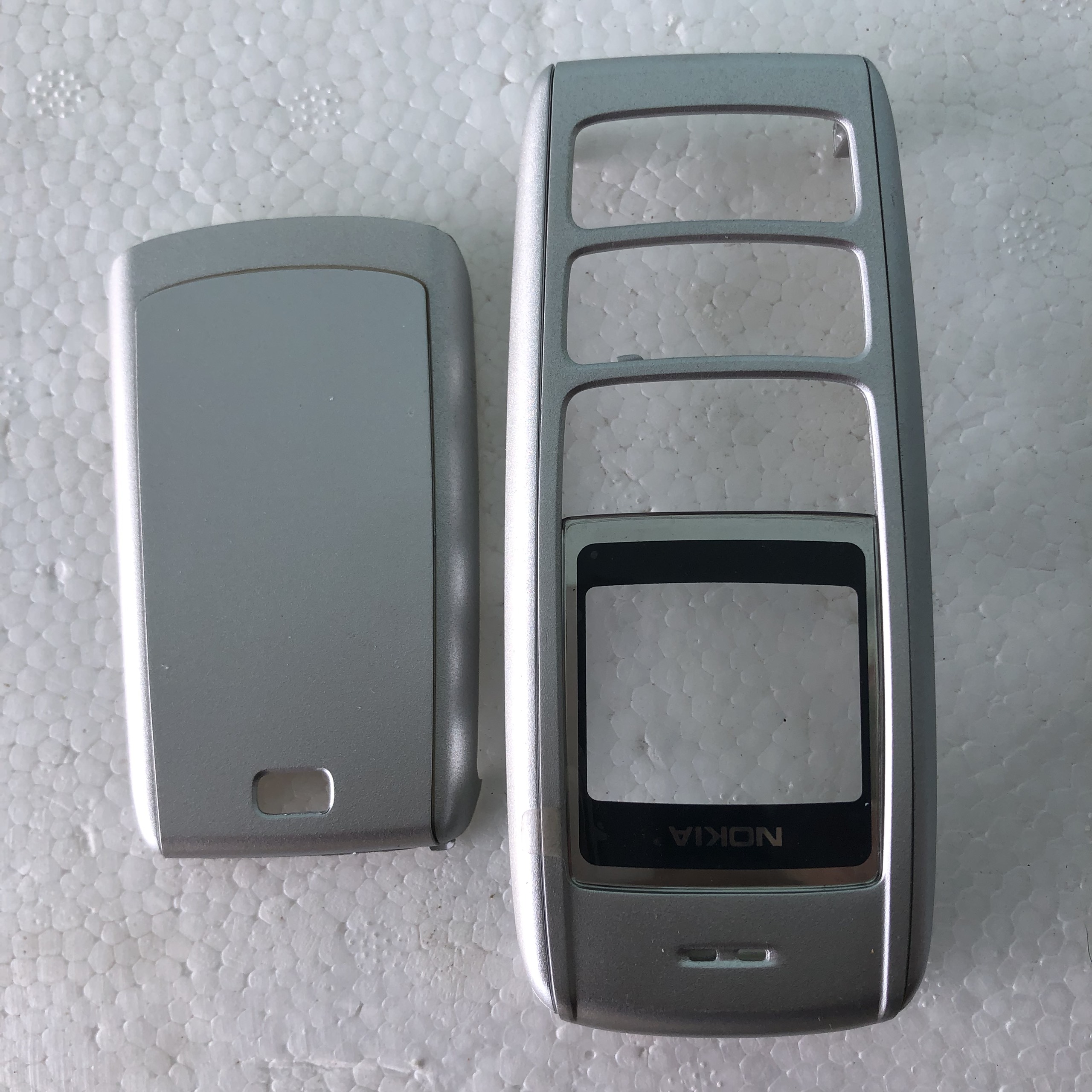 Vỏ điện thoại nokia 1600