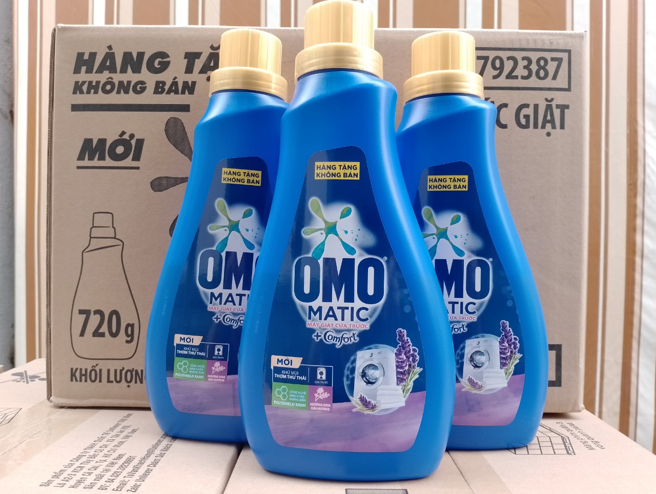 [Hàng KM] Nước giặt OMO Matic Cửa trước 720g
