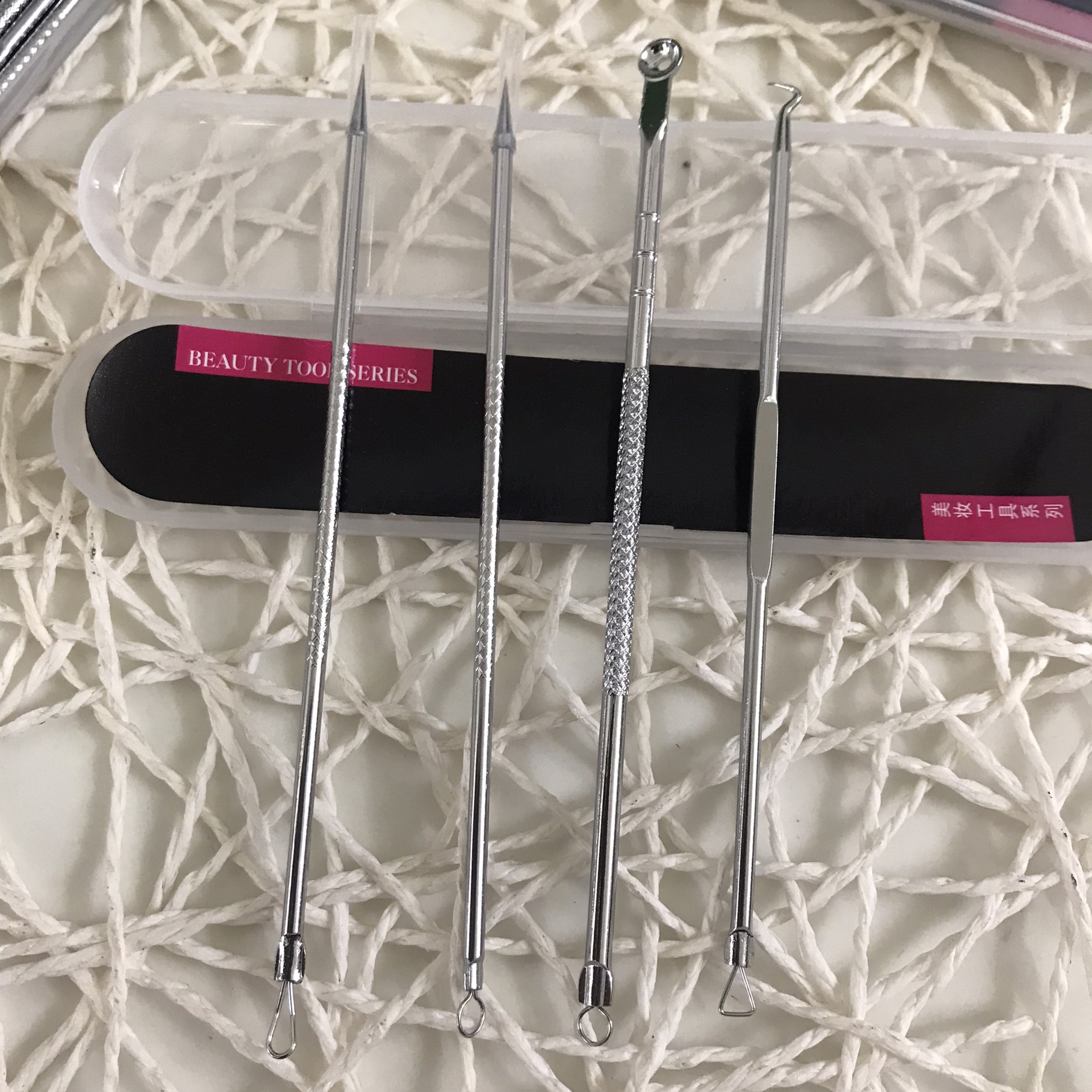 Bộ 4 Que Nặn Mụn Trứng Cá, Mụn Đầu Đen Chăm Sóc Cá Nhân (Full Box)