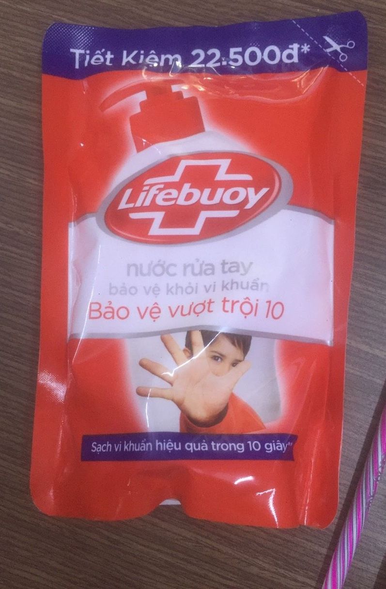 Nước rửa tay Lifebouy chai 450g