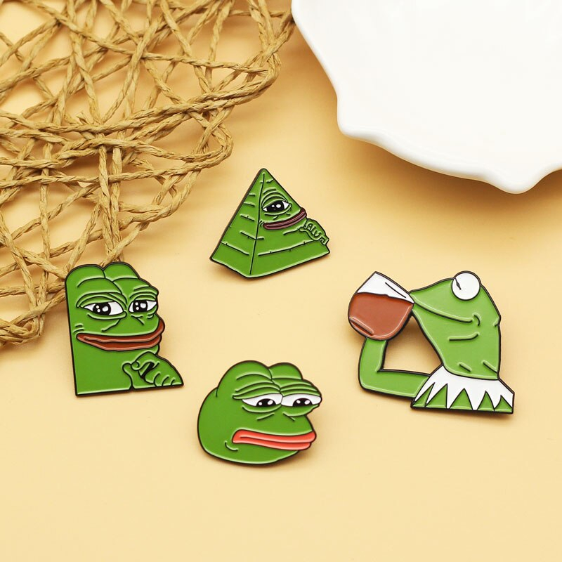 Green frog Enamel Pin Brooch - GC213