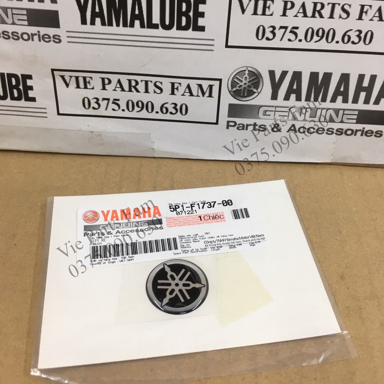 Tem logo mặt nạ Janus, hàng din Yamaha mới 100%