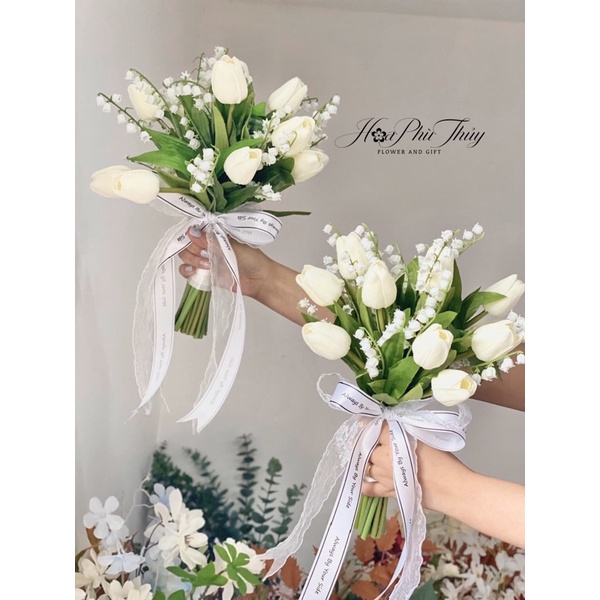 Hoa cưới cầm tay cô dâu bằng lụa cao cấp